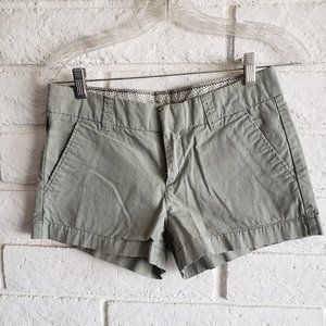 Uniqlo Light Olive Green Khacki Shorts Sz 26